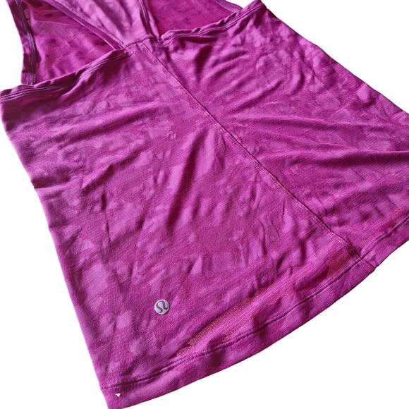 Lululemon Run for days tank size 4 regal Plum magenta camouflage mesh tank top - Picture 5 of 6
